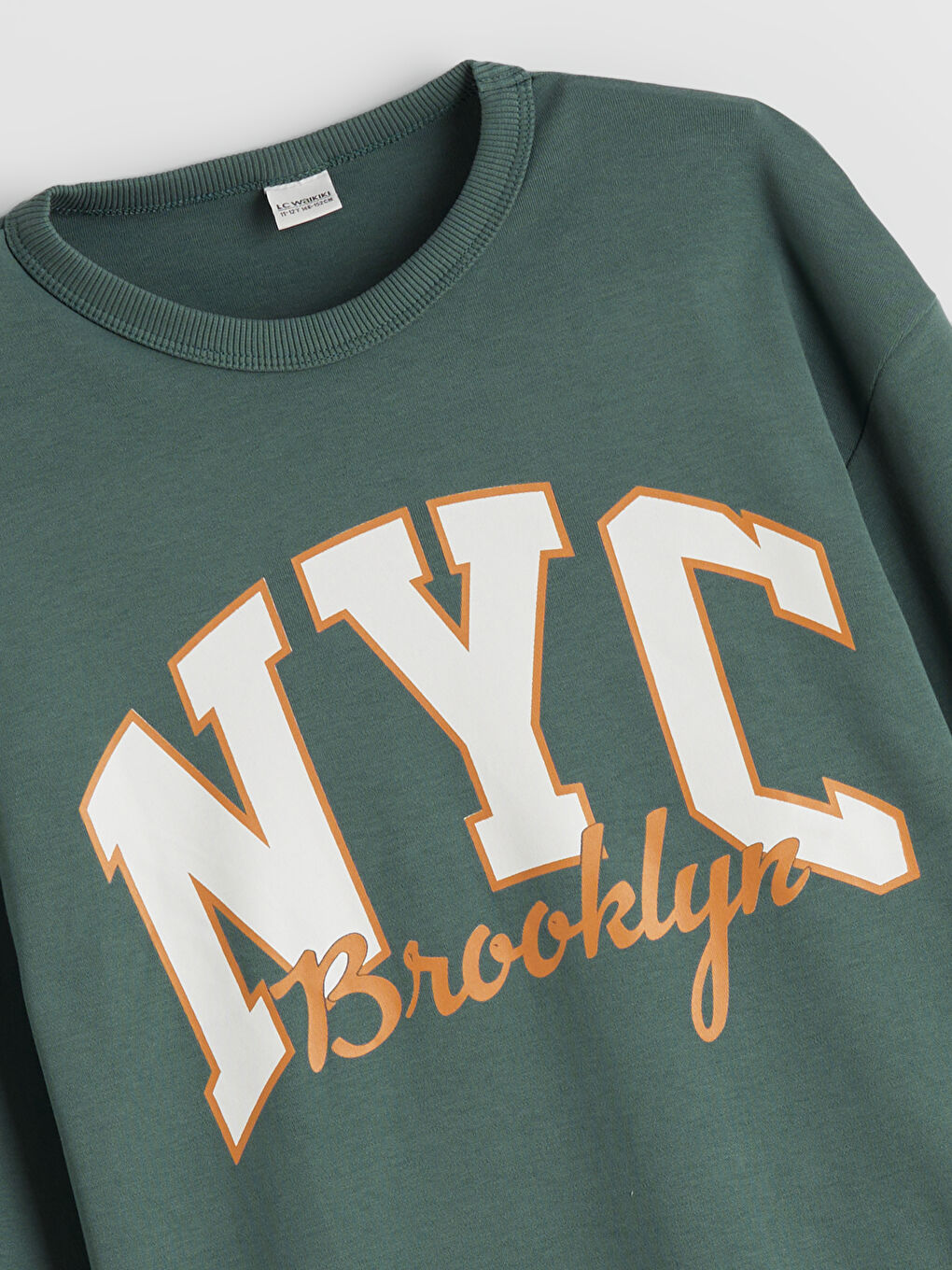 l_20252-w5mt63z4-hrb_a1.jpg LCW Kids Green Crew Neck Boys Sweatshirt