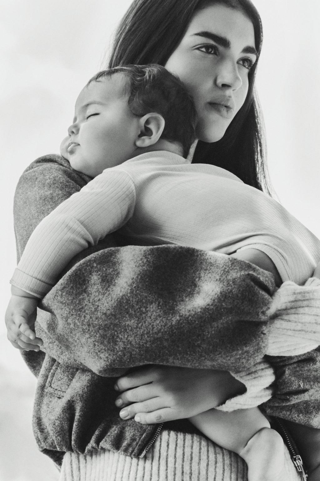 0500928271201-A9.jpg 2-Piece Ribbed Kimono Bodysuit Set