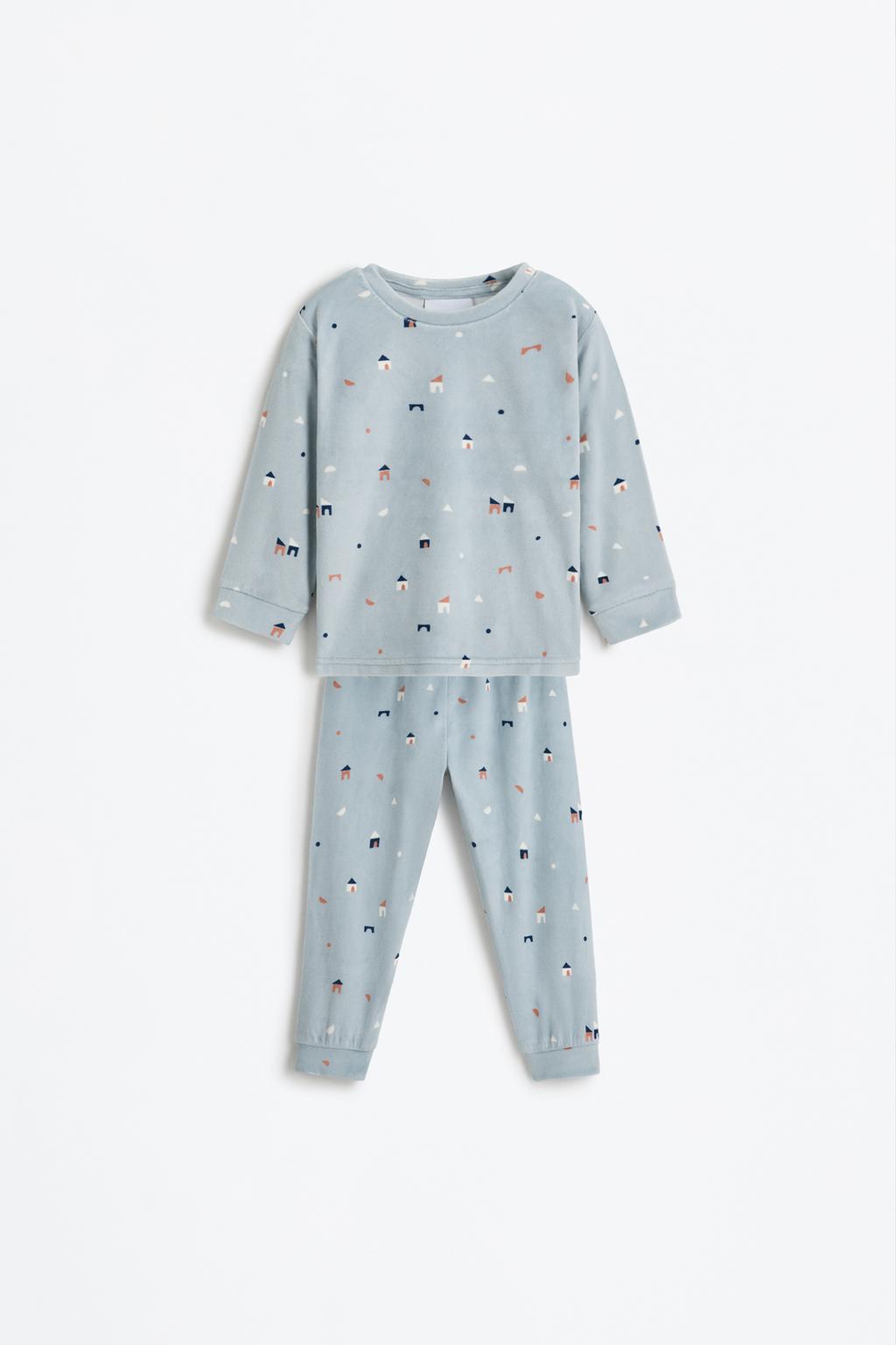 05139855819-A3.jpg Patterned Velvet Pajama Set