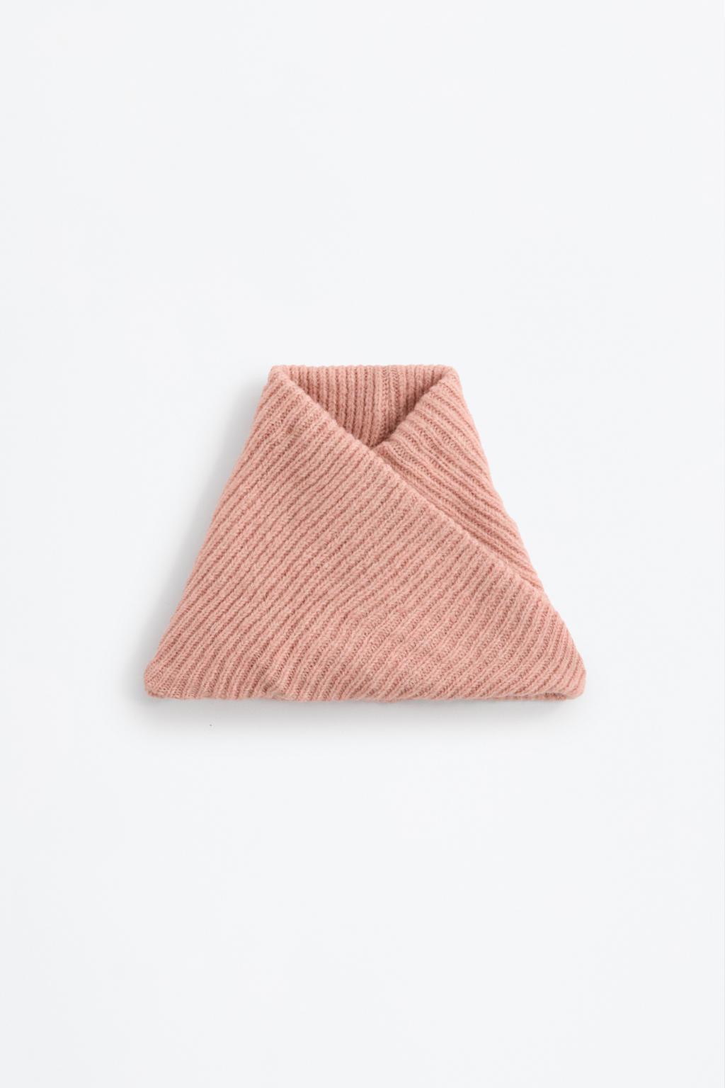 05219200620-A3.jpg Cross-Over Ribbed Neckwarmer