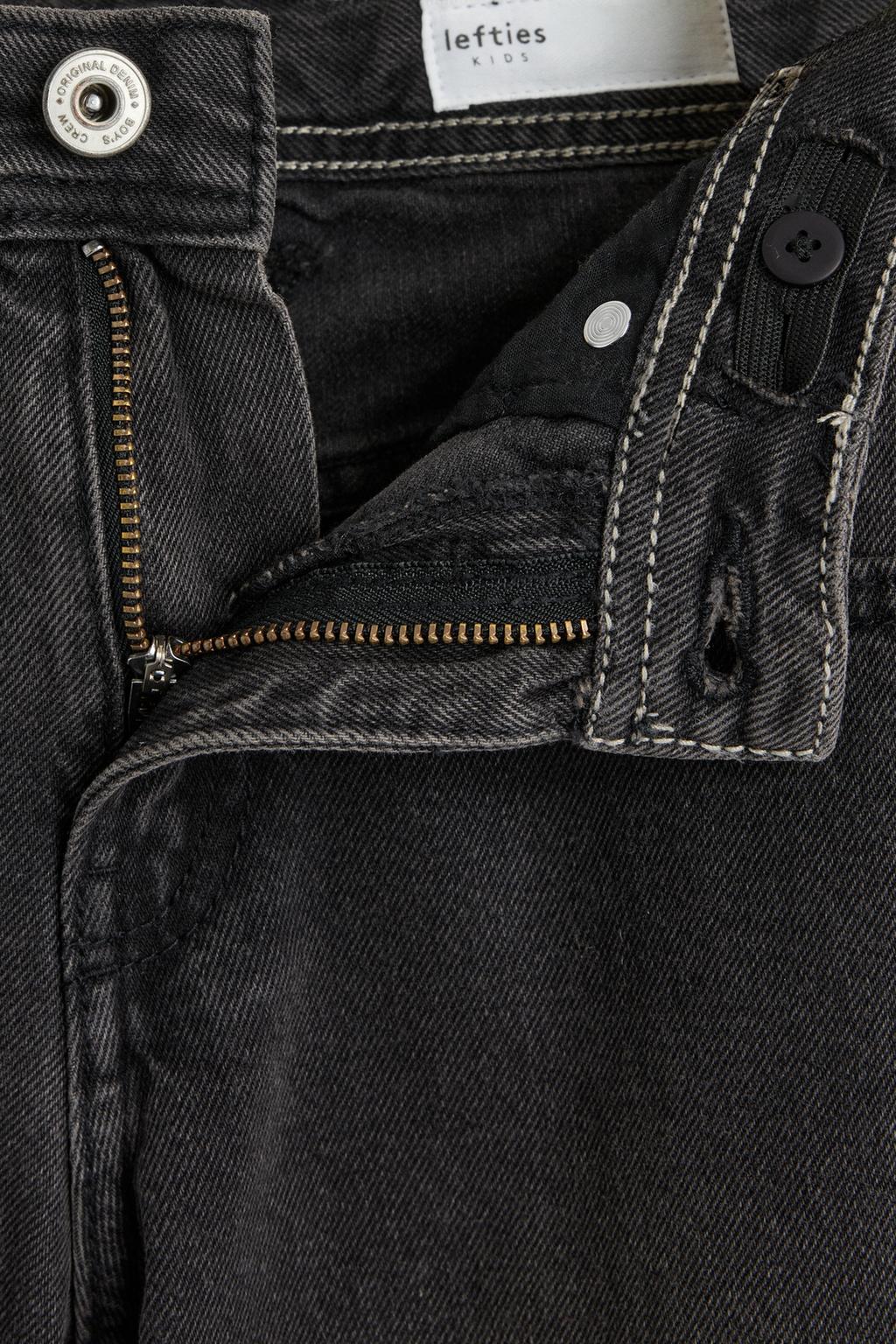 05404713800-A7.jpg Relaxed Fit Jeans