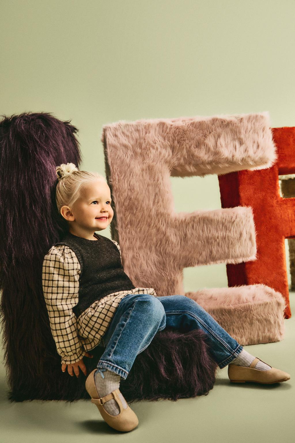 0591420081801-A1.jpg Knitted Vest and Shirt Set