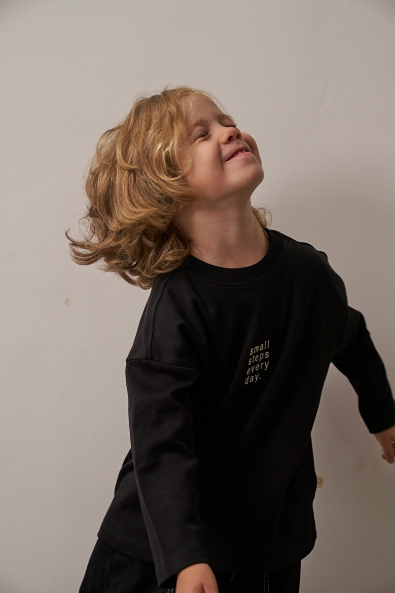 1_org_zoom-208.jpg Oh La La Koala For Little Ones Black Embroidered Oversized Long Sleeve T-shirt