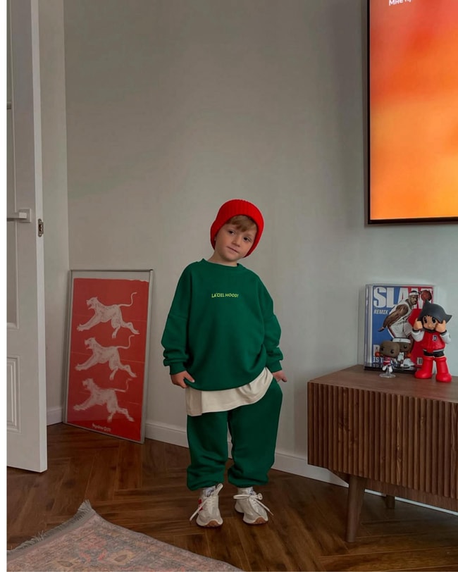 81c4df39-6efd-482e-b87b-4e5227963561-4f22-.jpeg Unisex Kids Cotton Green Mood Tracksuit - Oversized Comfortable Fit