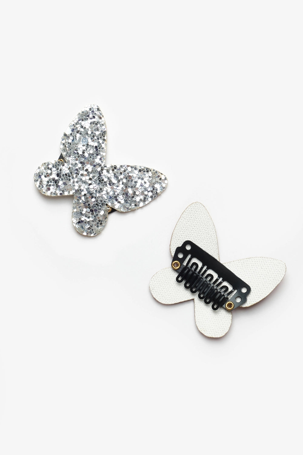 TLMB25AWGHAC016_1011_5.jpg Silver Glitter Butterfly Shaped Baby Hair Clips