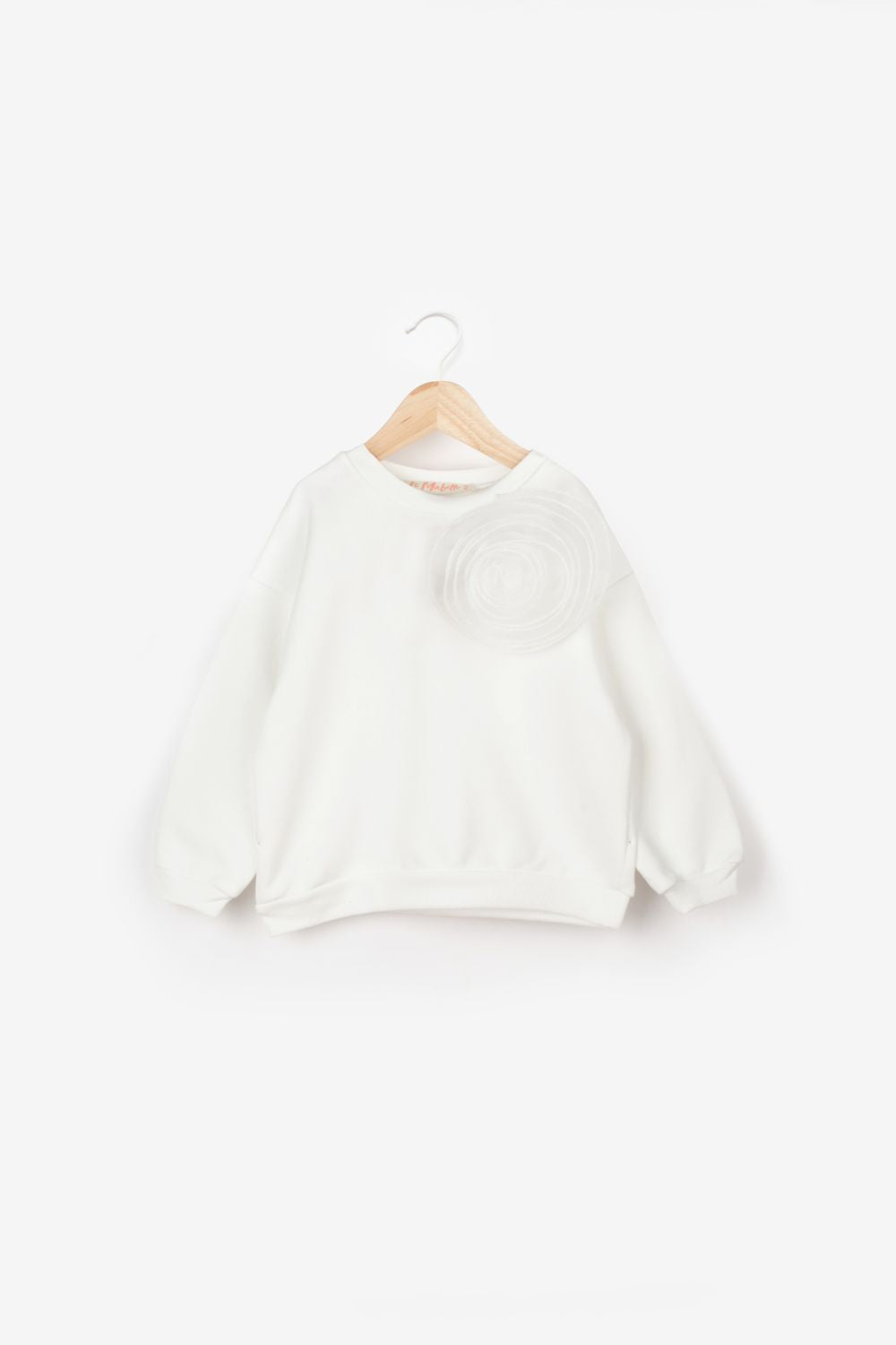 ULMB25AWGSWT001_1007_5.jpg Ecru Girl's Sweatshirt with Rose Accessory - Elisa