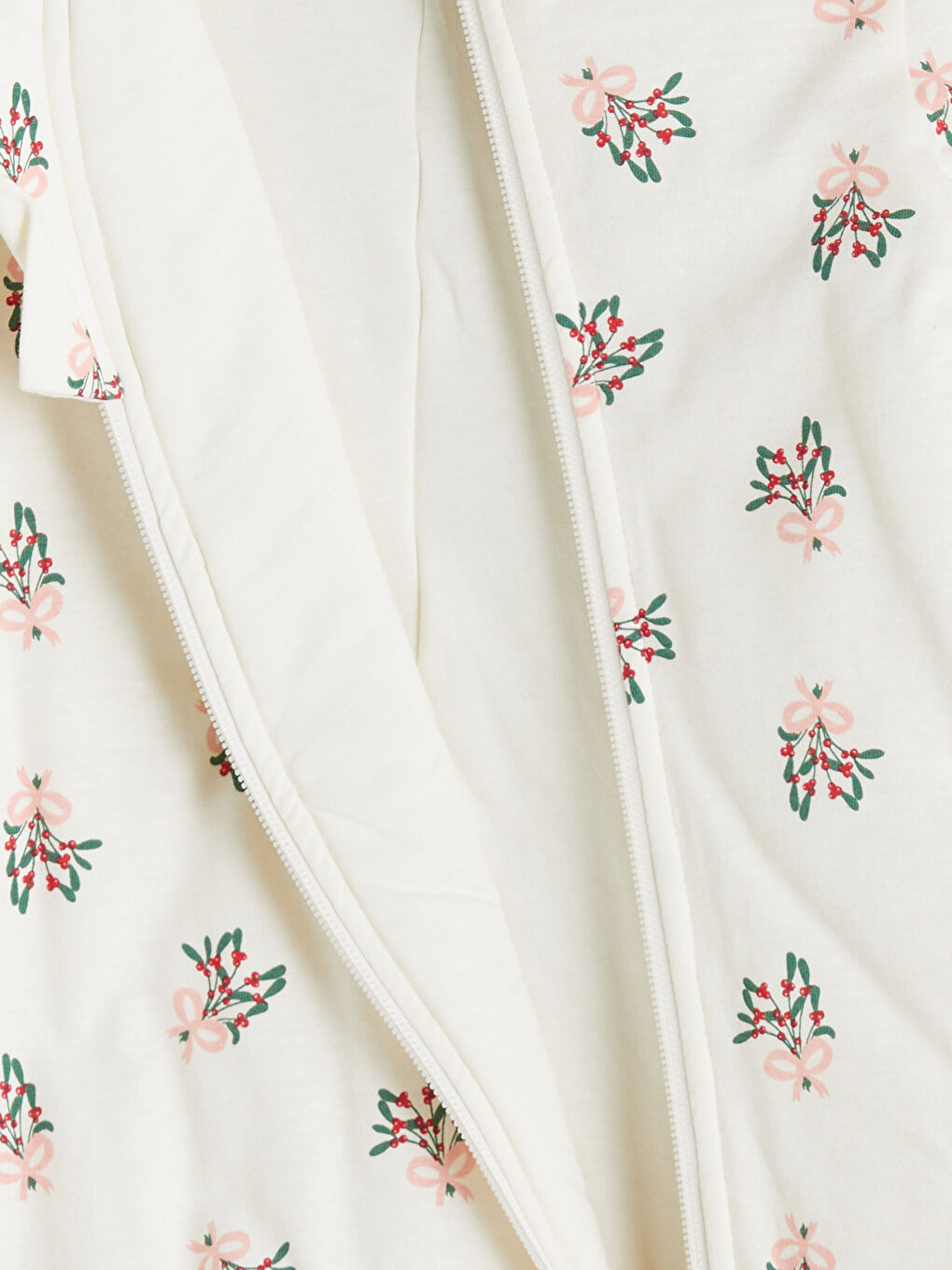 l_20252-w5bf82z1-lrb_a2-1.jpg LCW Baby Cream 2.5 Tog Floral Girls Sleep Bag