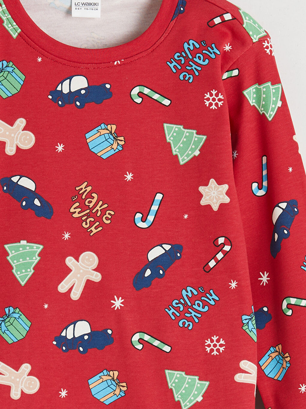 l_20252-w5dr14z1-ltq_a5.jpg LCW Kids Red Crew Neck Christmas Themed Boys Pajama Set