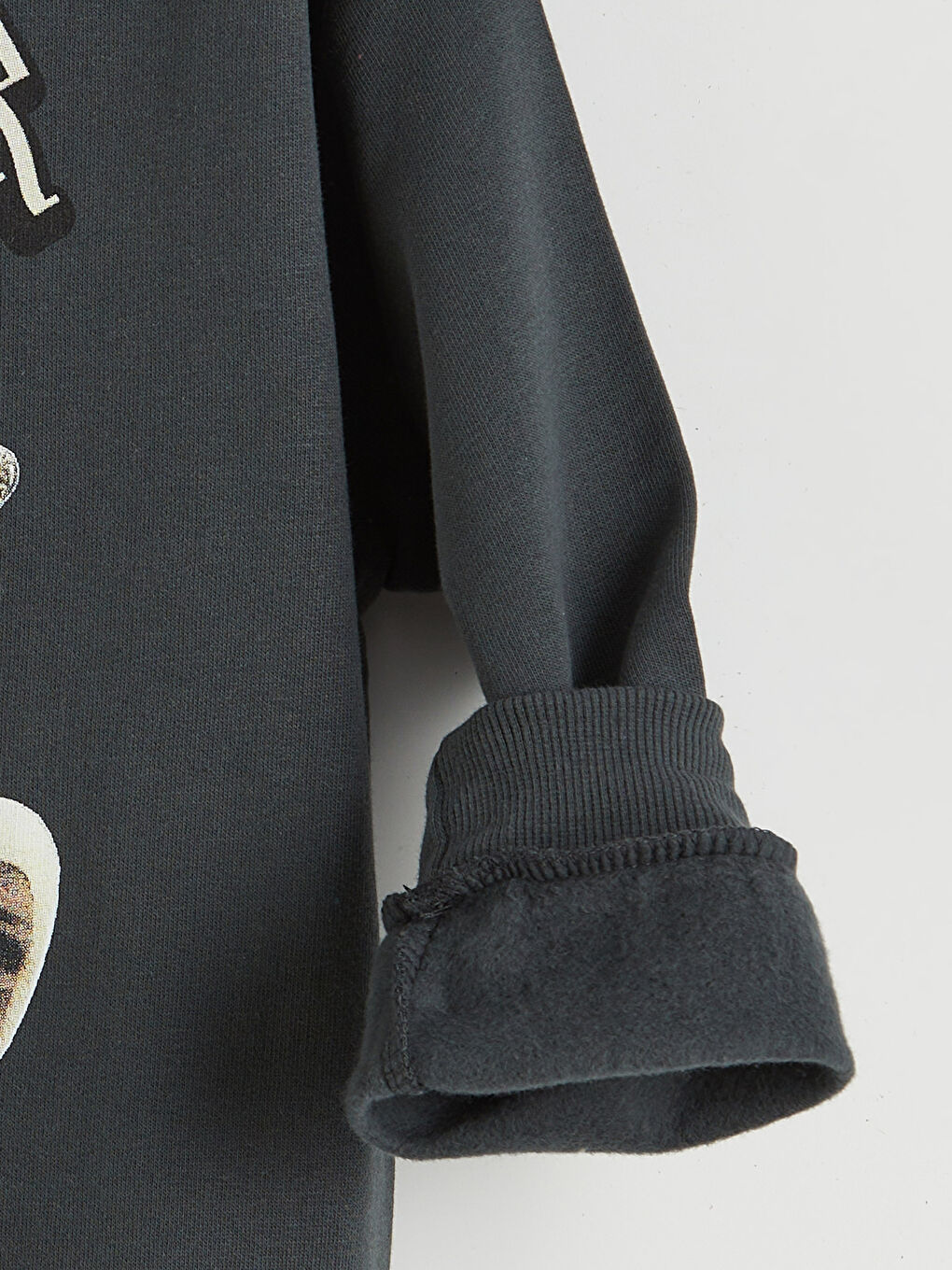 l_20252-w5gc80z1-r4w_a5-1.jpg LCW Kids Dark Gray Crew Neck Boys Thick Sweatshirt Set