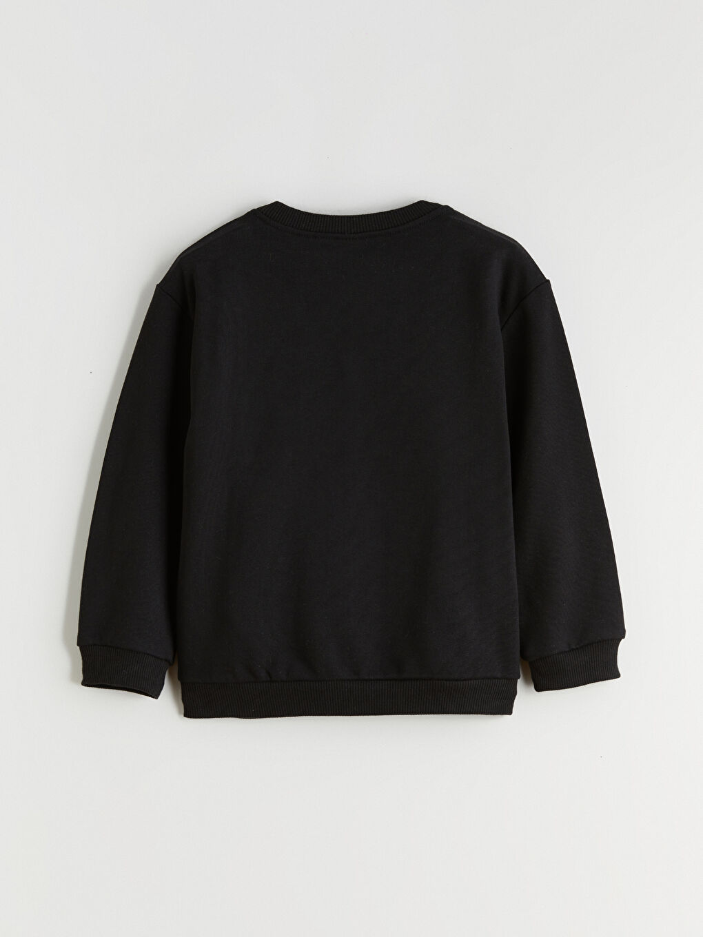 l_20252-w5jp65z1-cvl_a4.jpg LCW Kids Black Printed Boys Sweatshirt Set