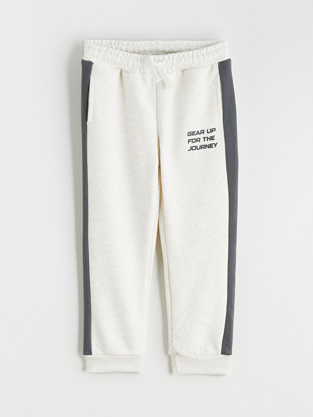 l_20252-w5m513z1-cx8_a.jpg LCW Kids White Elastic Waist Boys Jogger Pants