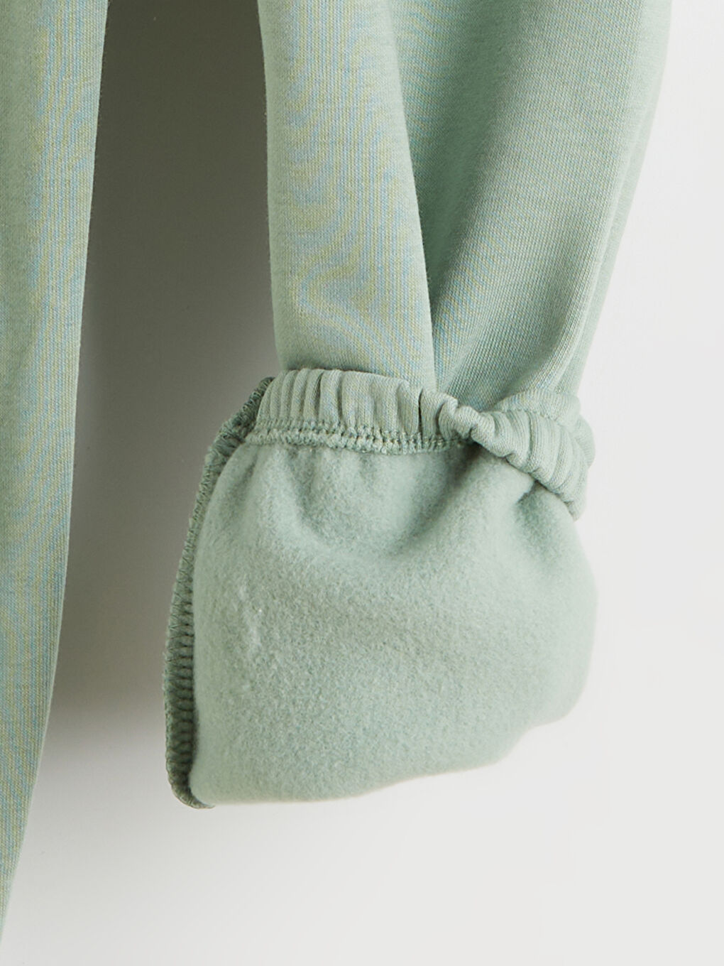 l_20252-w5na40z1-gc9_a2-1.jpg LCW Kids Green Floral Girls Jogger Pants Set